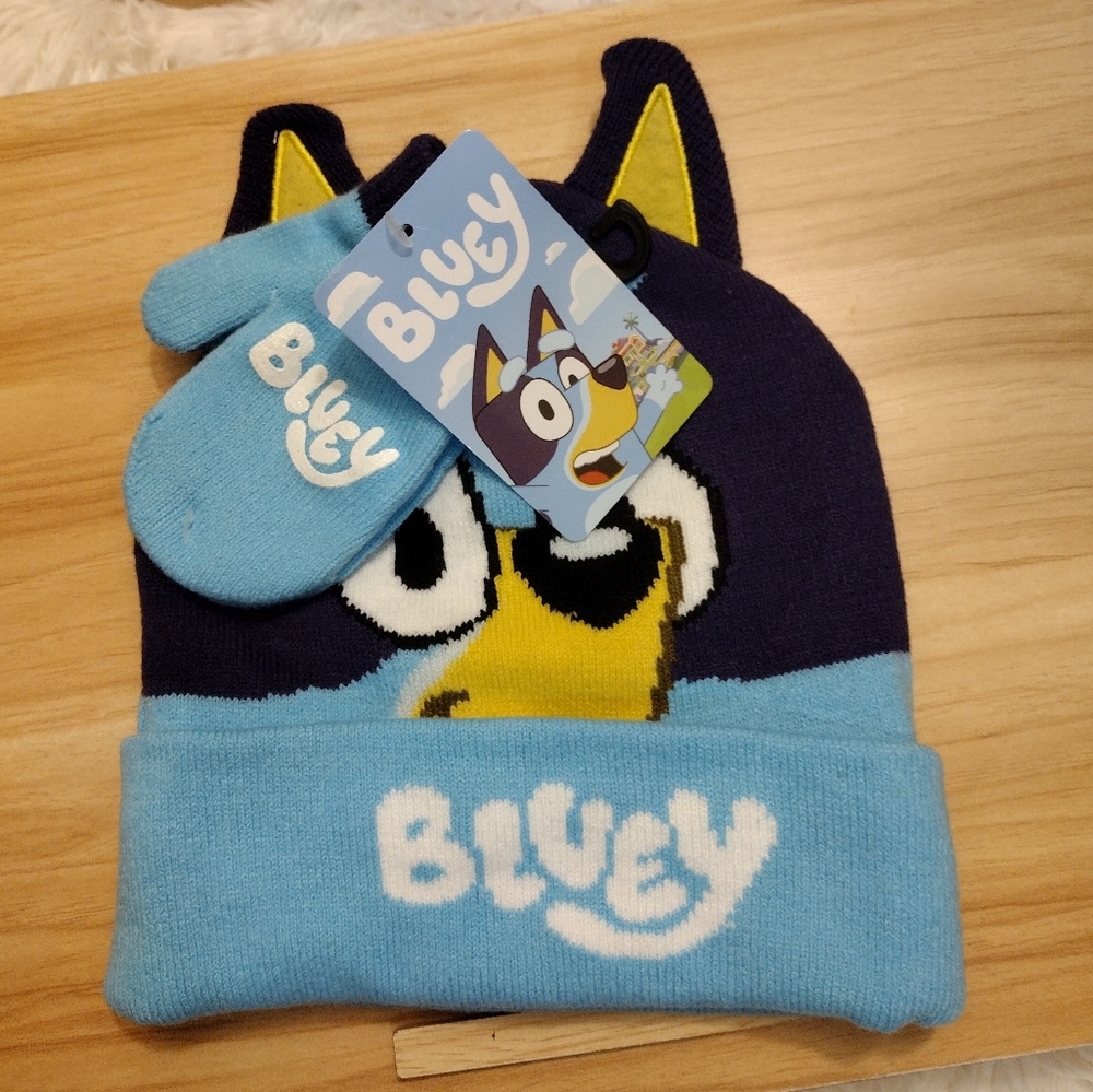 BLUEY Knit Hat & Mitten Set Youth 🆕